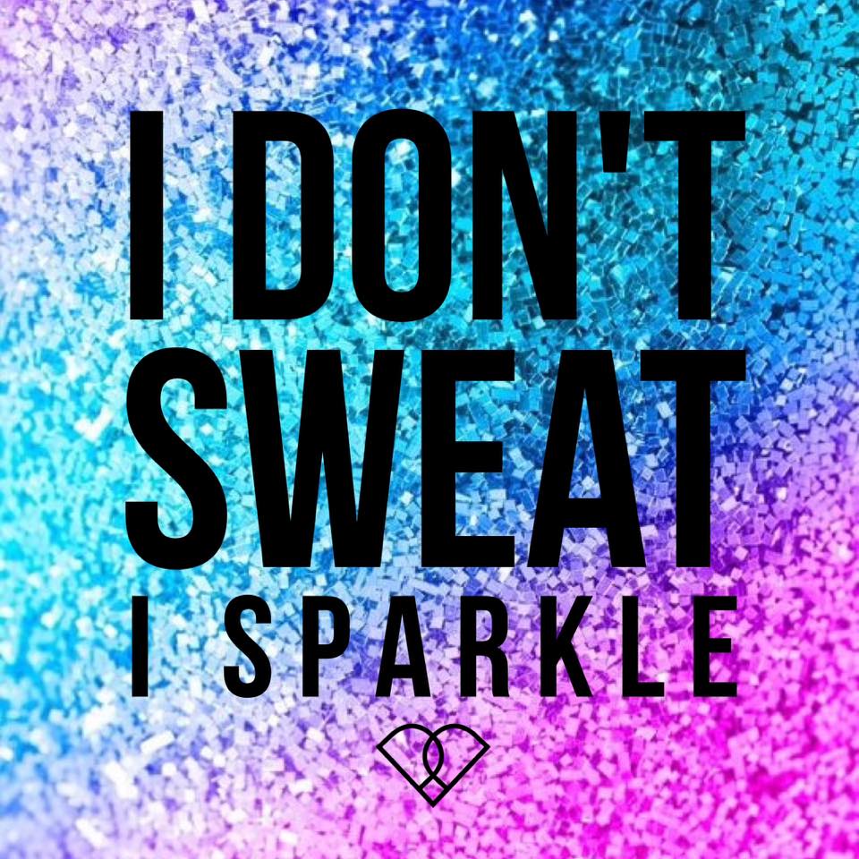 I don't sweat I sparkle steht auf dem Bild und hat das POP Pilates Logo drauf.